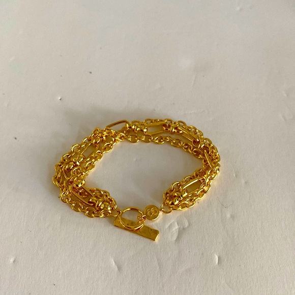 Gorjana 18k gold plated 3 layer chain toggle bracelet brand new
